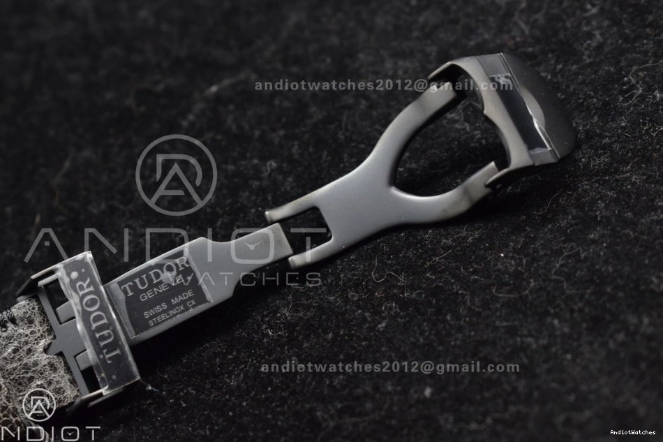 Best Leather A2824 on Heritage ZF Black Dark V Edition Strap Bezel Bay DLC ComfortFit Distressed 425 1:1 Black 0203